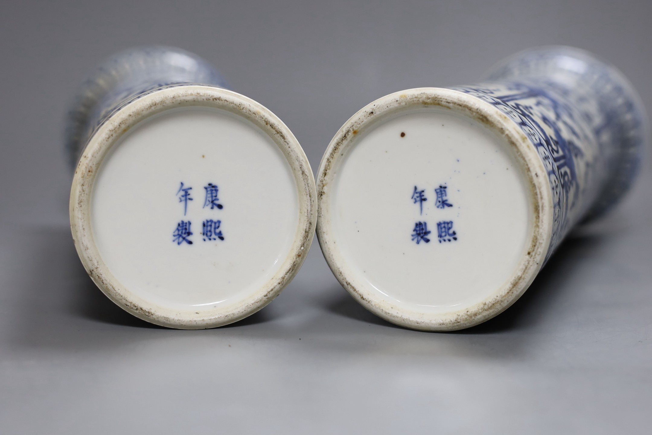 A pair of 19th century Chinese blue and white sleeve vases 30.5cm